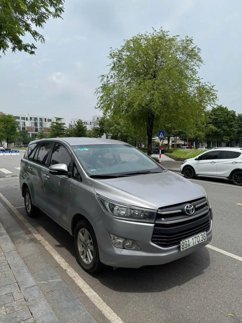 Toyota Innova 2018 (7 chỗ, Xăng) cho thuê tự lái tại Hà Nội
